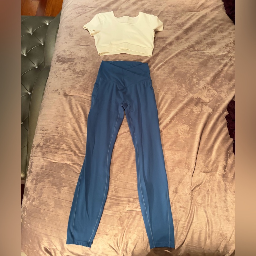Halara Set Cloudful crossover cropped top & high waisted leggings w/ pockets